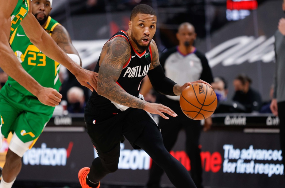 浙江队轻取湖人，米切尔状态火热