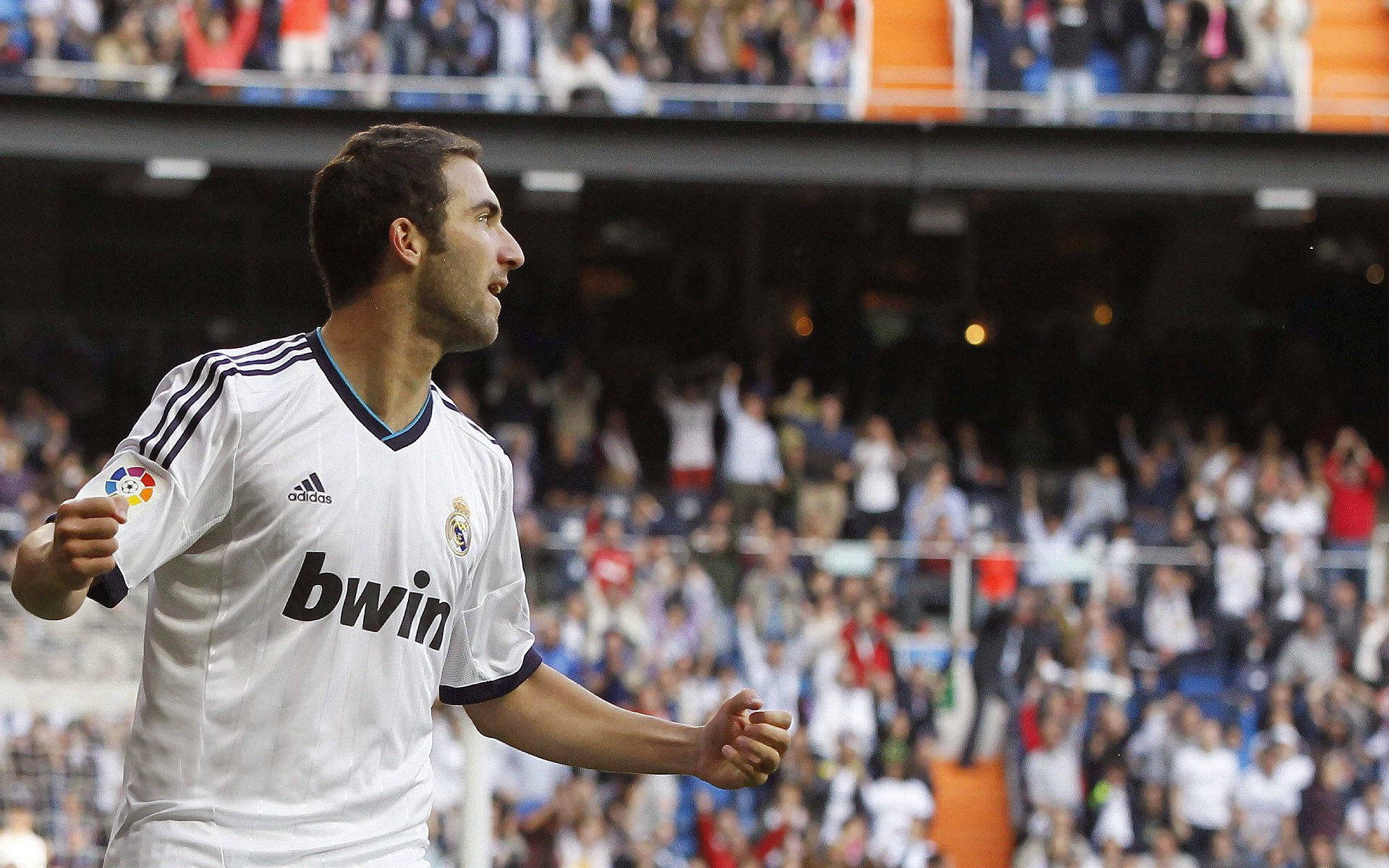 开云体育app-库里独舞之夜，年度焦点之战，全队节奏的掌控者