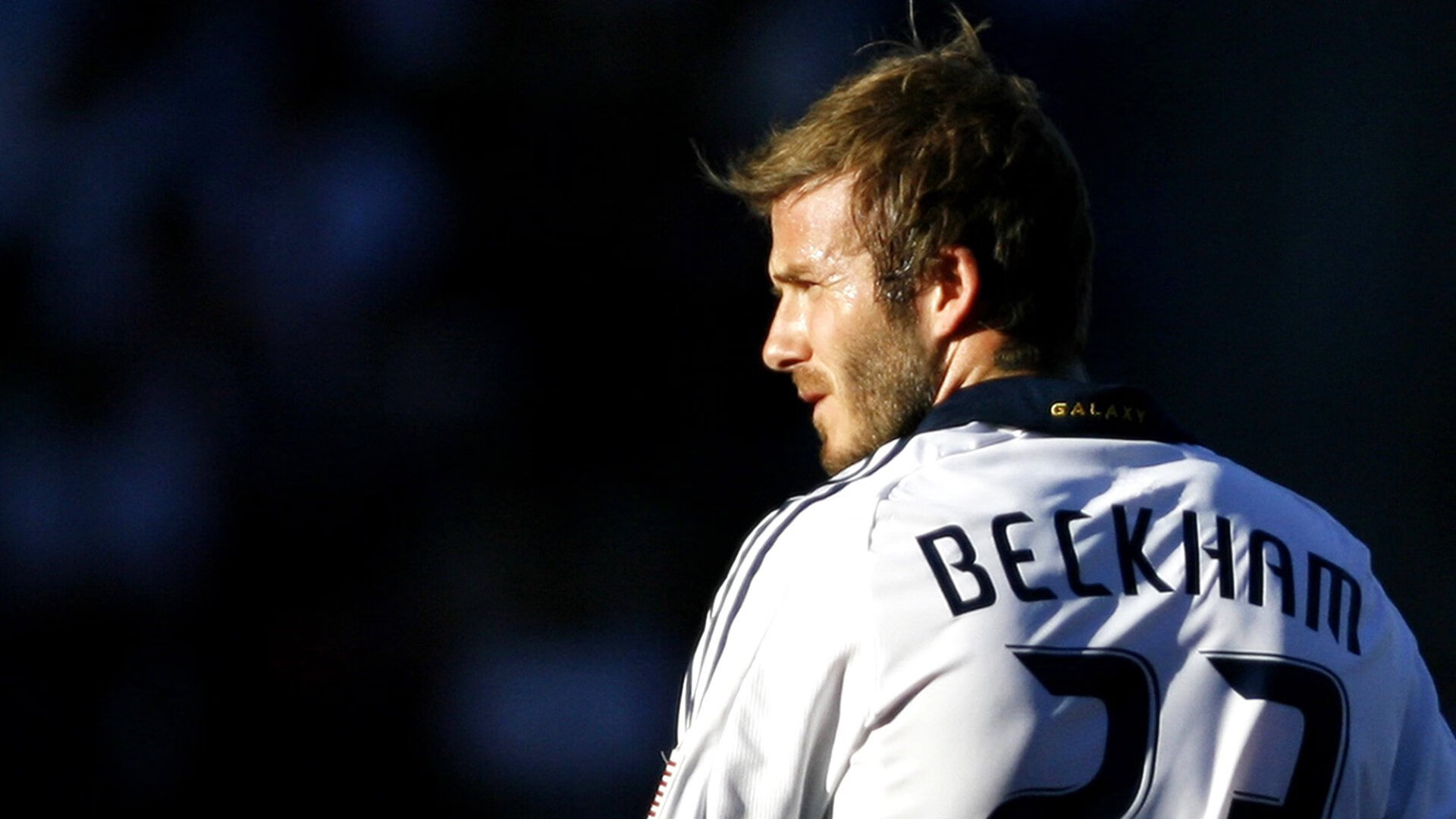 当杜兰特不再是赛道上的看客,如何在震耳欲聋的引擎轰鸣中,证明自己是另一种速度的冠军?